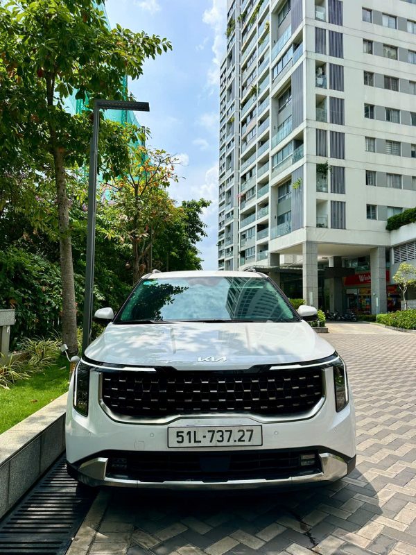 Thuê Xe Kia Carnival